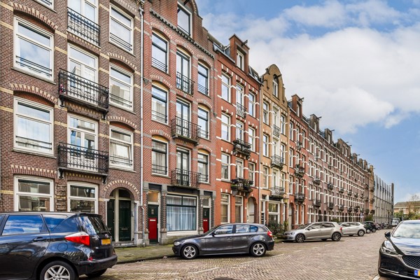 Sold subject to conditions: Delistraat 38F, 1094 CX Amsterdam